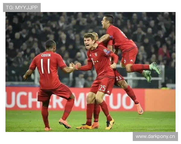 拜仁国内霸主地位松动,德甲联赛竞争格局出现阶段性变化 拜仁国内霸主地位松动,德甲联赛竞争格局出现阶段性变化