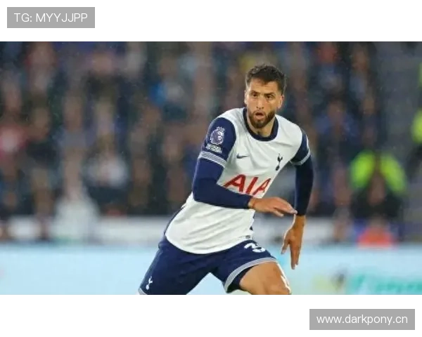 本坦库尔中场战术作用与稳健表现解析