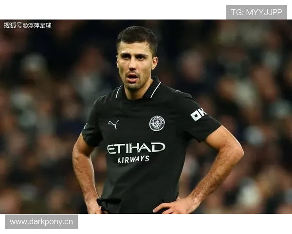 罗德里组织能力争议：稳还是慢，如何影响曼城进攻节奏？